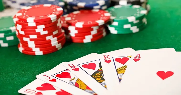 Khám Phá Cách Chơi Poker Tại V9WIN: Hướng Dẫn Chi Tiết 2 Khám Phá Cách Chơi Poker Tại V9WIN: Hướng Dẫn Chi Tiết